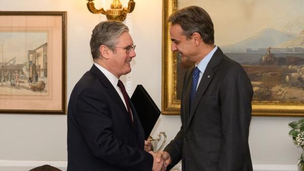 Labour Party leader Sir Keir Starmer (left) meets Prime Minister of Greece Kyriakos Mitsotakis in London. Picture date: Mo<em></em>nday November 27, 2023.