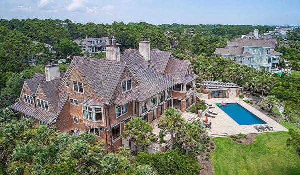 President Biden has been known to stay at this nine-bedroom Kiawah Island estate in South Carolina owned by prominent Democratic do<em></em>nor Maria Allwin.