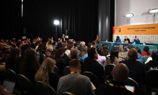 A large media co<em></em>ntingent is seen at the Matildas’ pre-match press conference.