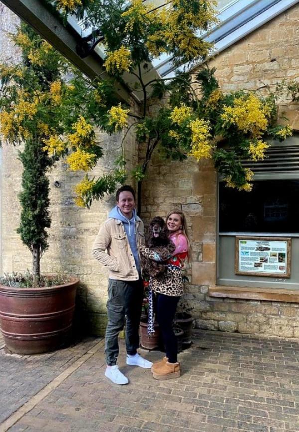 Bex Stirling and Andy Stirling with their dog coo<em></em>kie 