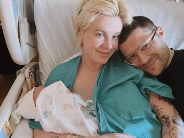 Ireland Baldwin gives birth https://www.instagram.com/p/CsZXNJePR7_/ holland