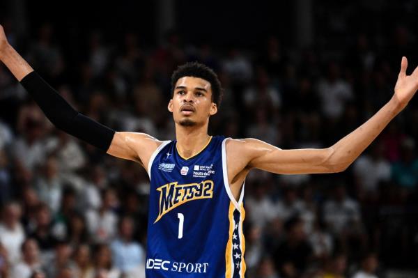 Victor Wembanyama reacts during the French Elite basketball semi-final playoff match on June 4, 2023.