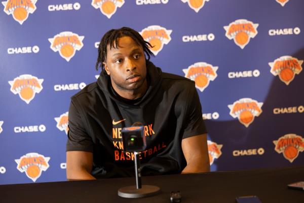  Knicks player OG Anunoby speaks to the media at the teams training facility