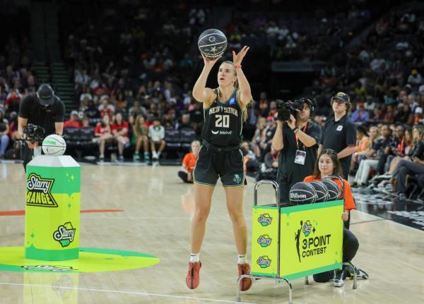 Sabrina Io<em></em>nescu #20 of the New York Liberty competes in the final round of the 3-Point Contest.