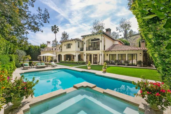 sofia vergara joe manganiello relist house