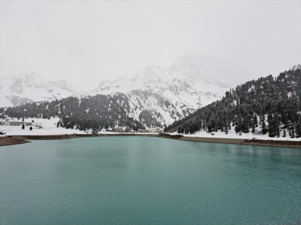 Sian Elvin snowshoeing in Innsbruck, Austria