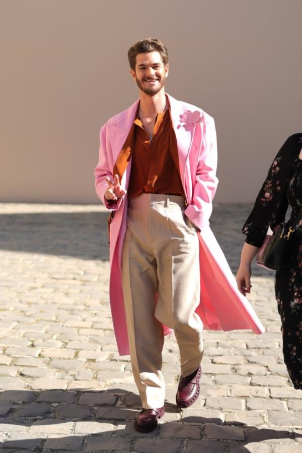 Andrew Garfield and Florence Pugh. 