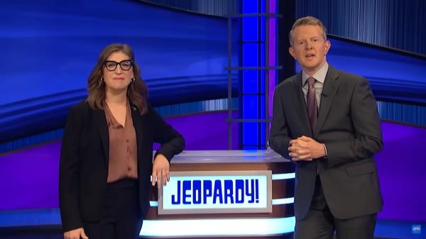 Mayim Bialik and Ken Jennings