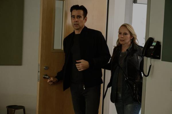 Colin Farrell, Amy Ryan in 