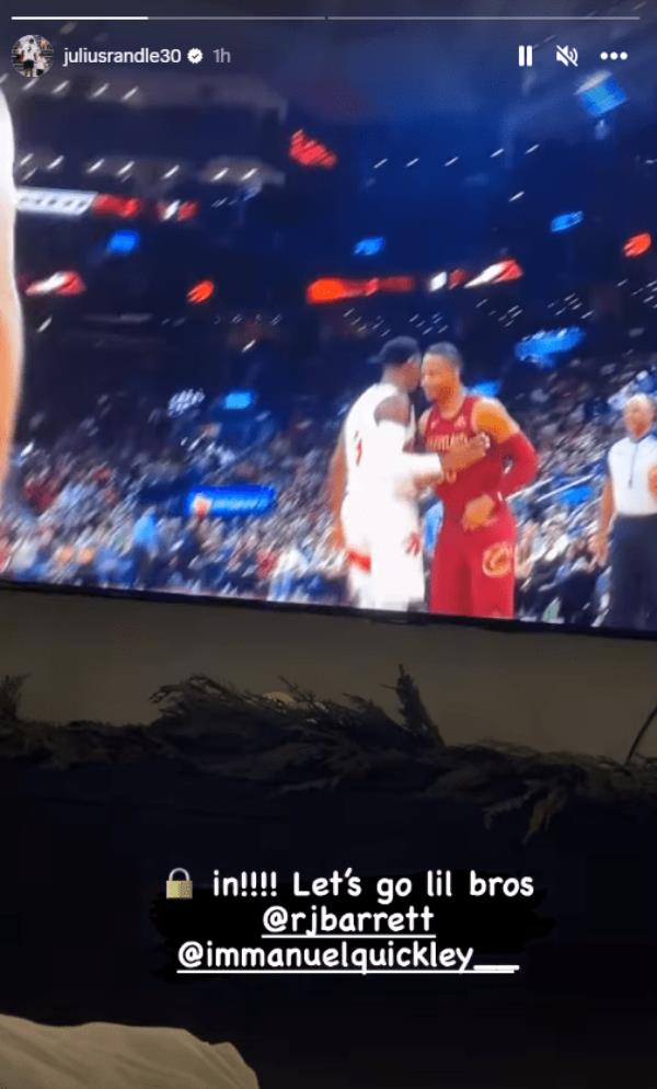 Knicks star Julius Randle tuned in to watch Immanuel Quickley and RJ Barrett debut for the Raptors on Mo<em></em>nday night.