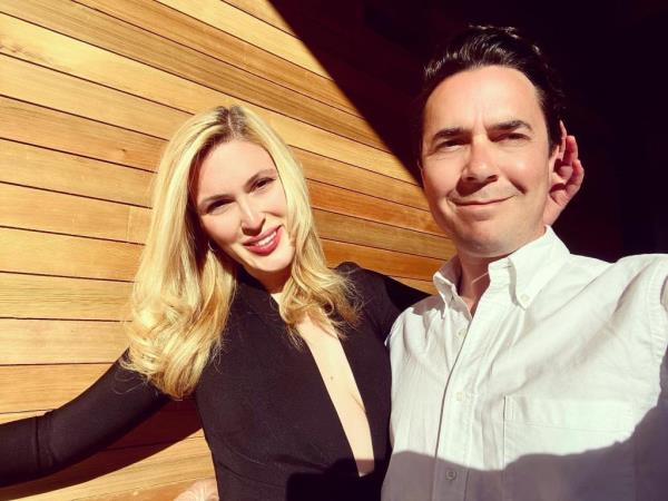 Olivia Nuzzi with her fiance Ryan Lizza.