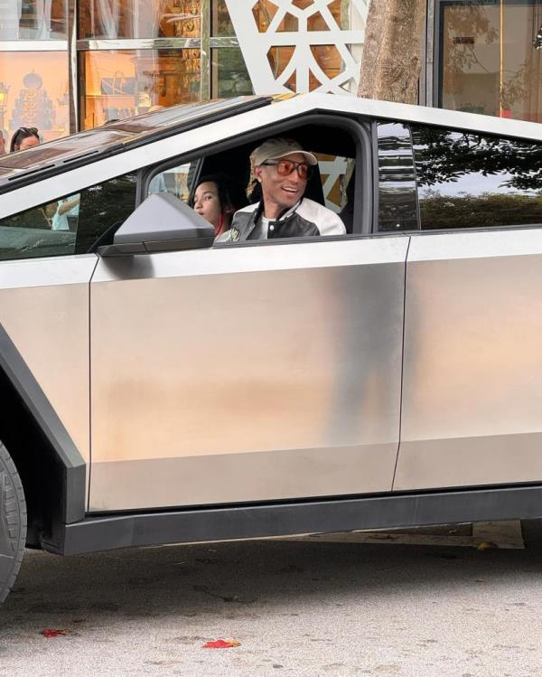 Pharrell Williams rolled up to a Louis Vuitton store in Miami in a Tesla Cybertruck.