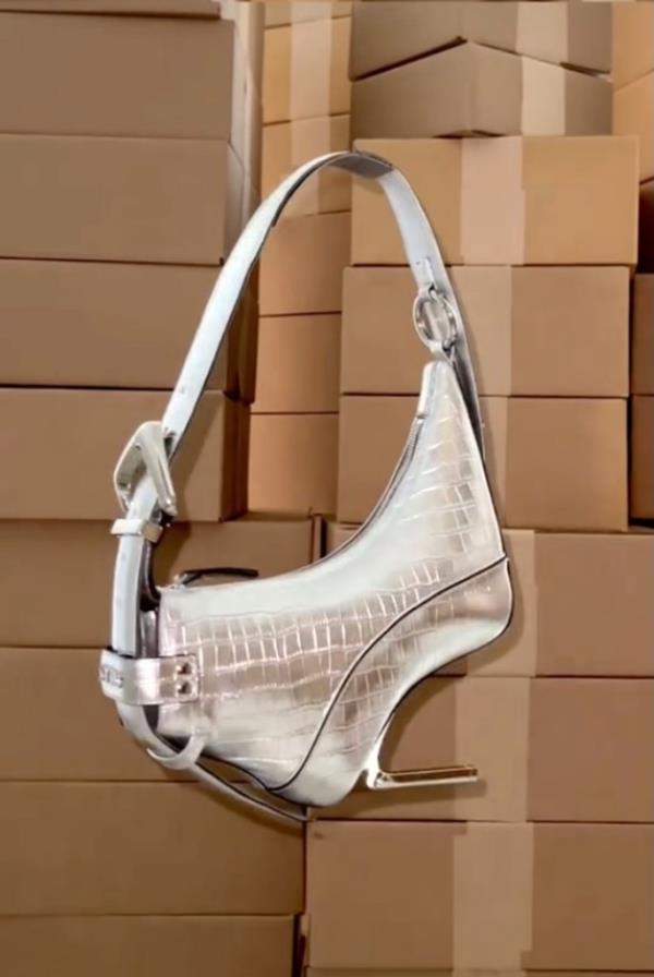 Stiletto heel bag from Syro