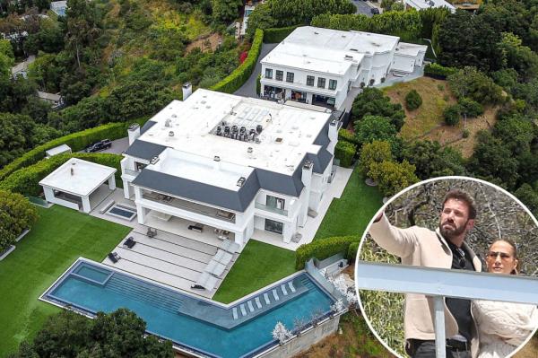 Bennifer 2.0's $60 million mansion. 